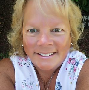 Meet your Posher, Pauline